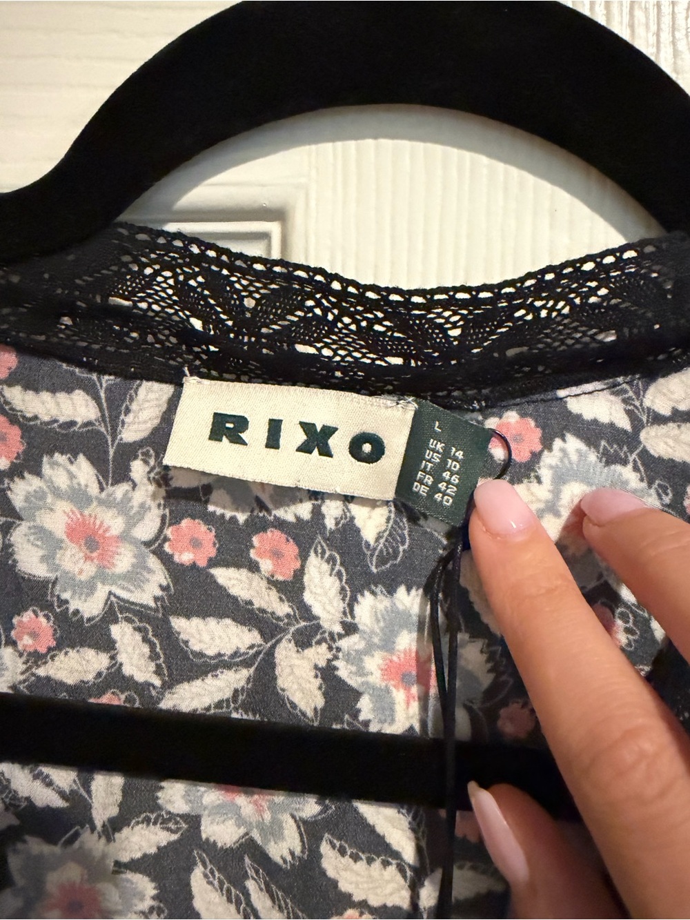 RIXO Black Floral Amina dress - Picture 4 of 5